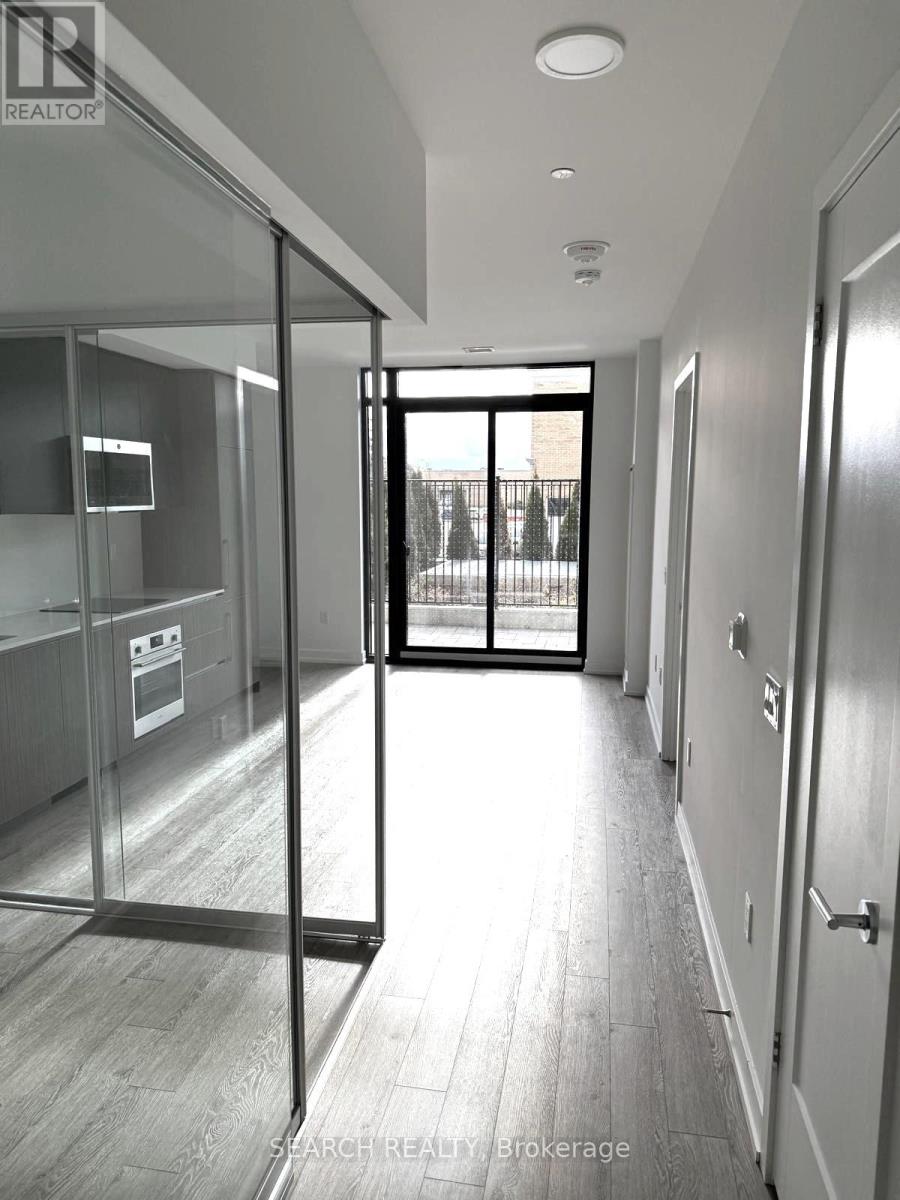 801 The Queensway, Toronto, Ontario  M8Z 1N4 - Photo 6 - W12584076