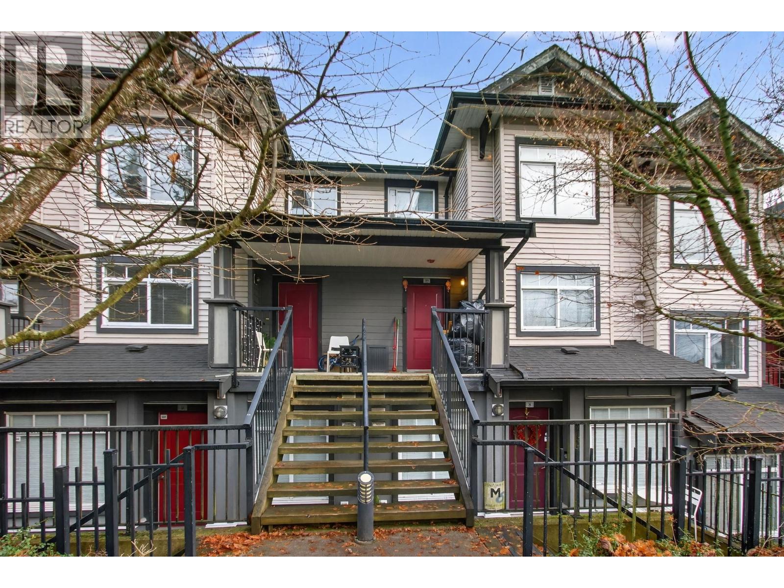 27 7428 14 Avenue, Burnaby, British Columbia  V3N 0C2 - Photo 2 - R3070506