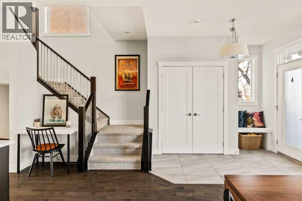 447b 23 Avenue Nw, Calgary, Alberta  T2M 1S5 - Photo 4 - A2271332