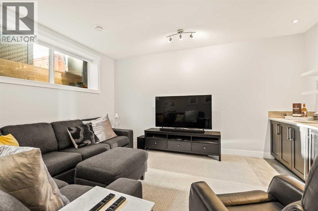 447b 23 Avenue Nw, Calgary, Alberta  T2M 1S5 - Photo 42 - A2271332