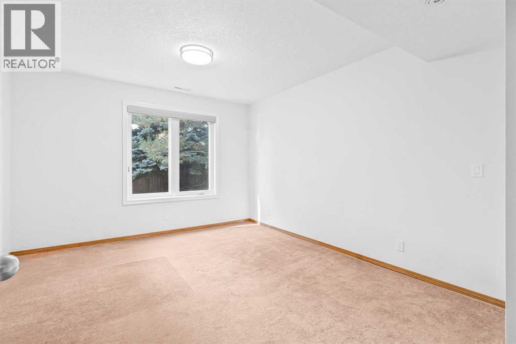 8 Mt Copper Green Se, Calgary, Alberta  T2Z 2L2 - Photo 36 - A2252543