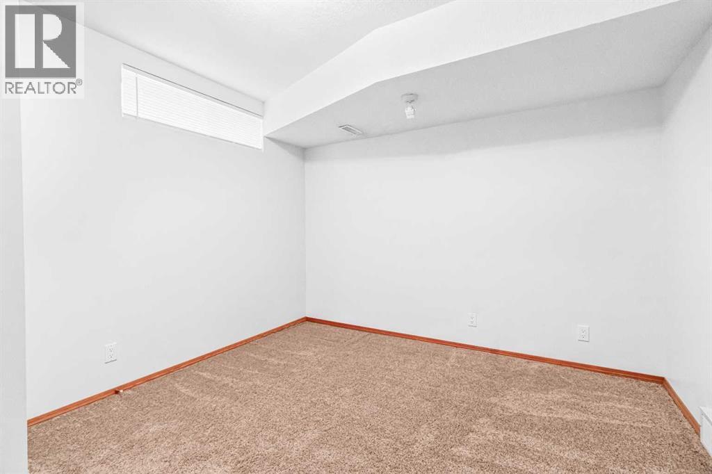 8 Mt Copper Green Se, Calgary, Alberta  T2Z 2L2 - Photo 39 - A2252543