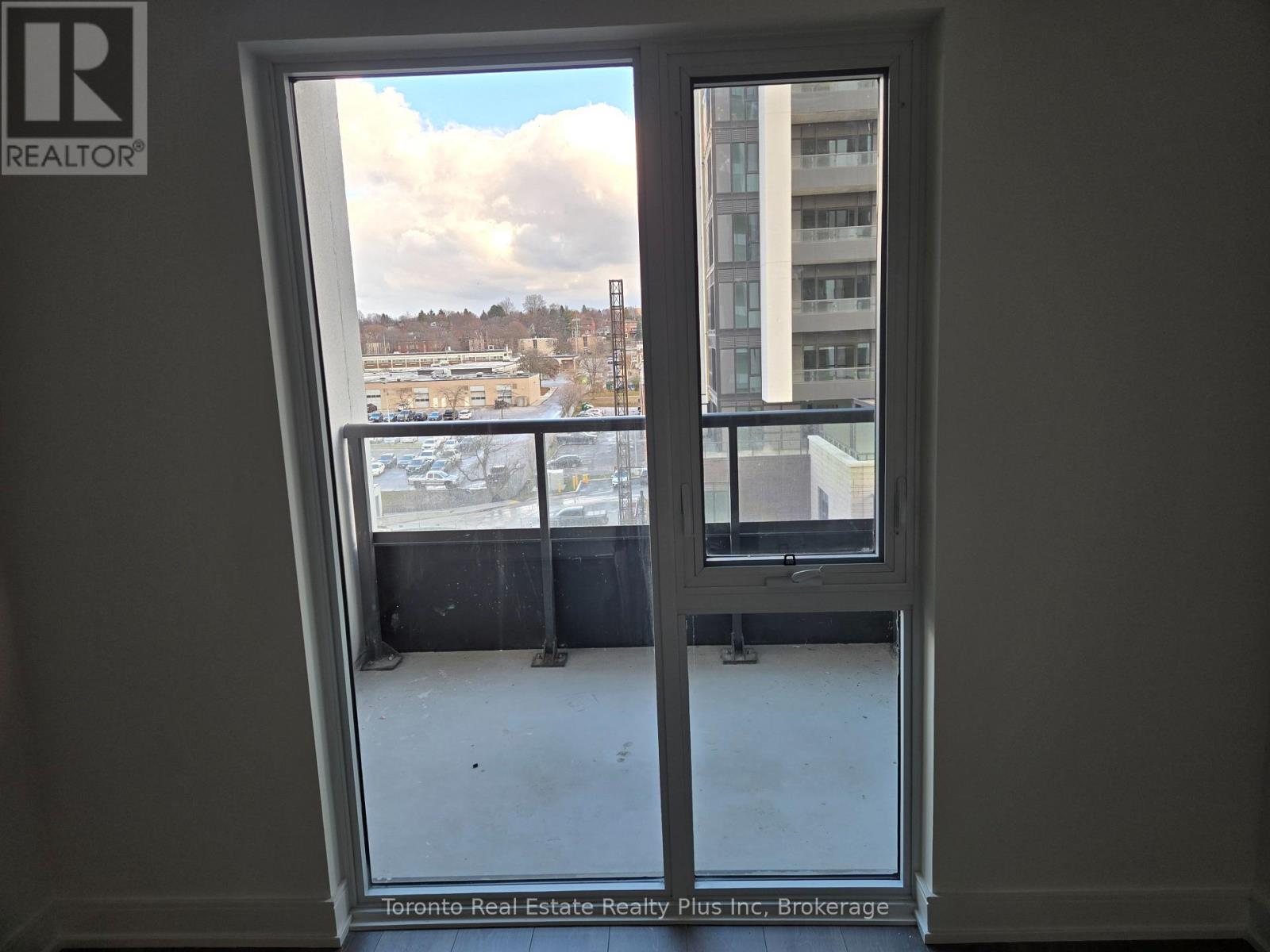 605 - 705 Davis Drive, Newmarket, Ontario  L3Y 2R2 - Photo 10 - N12584078