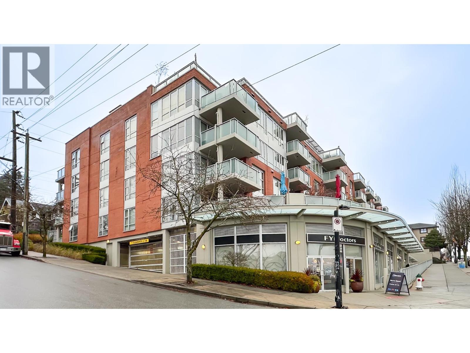 403 3811 Hastings Street, Burnaby, British Columbia  V5C 6V2 - Photo 2 - R3070756