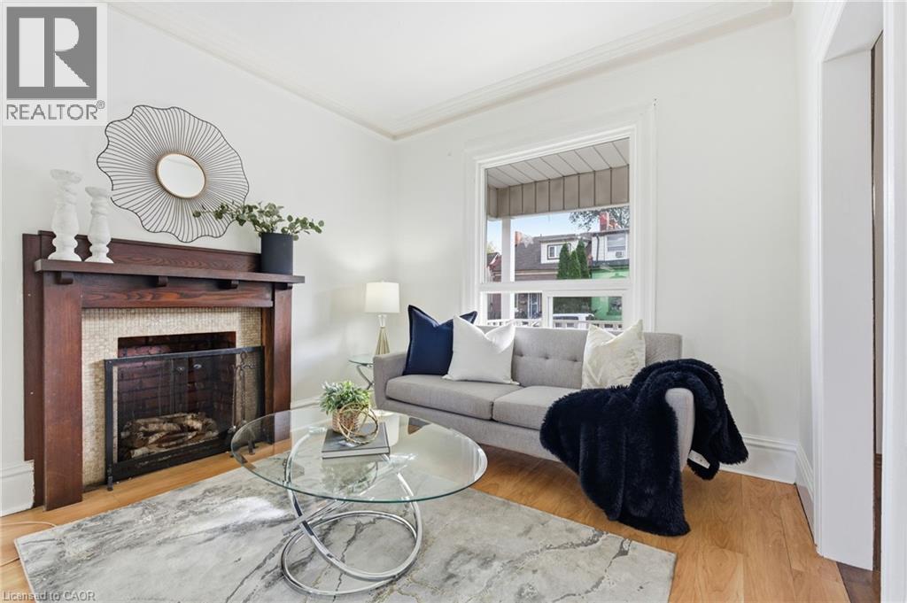 217 Emerald Street N, Hamilton, Ontario  L8L 5L1 - Photo 4 - 40787964