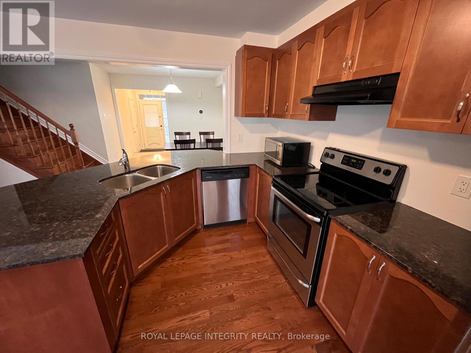 332 Song Sparrow Street, Ottawa, Ontario  K2J 5Y9 - Photo 11 - X12584102