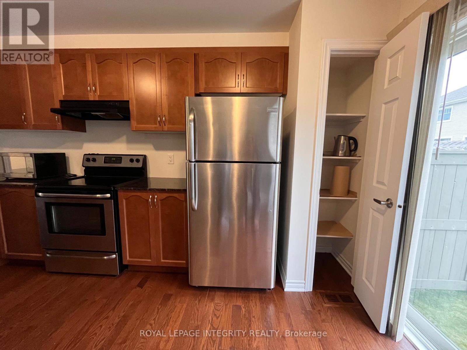 332 Song Sparrow Street, Ottawa, Ontario  K2J 5Y9 - Photo 12 - X12584102