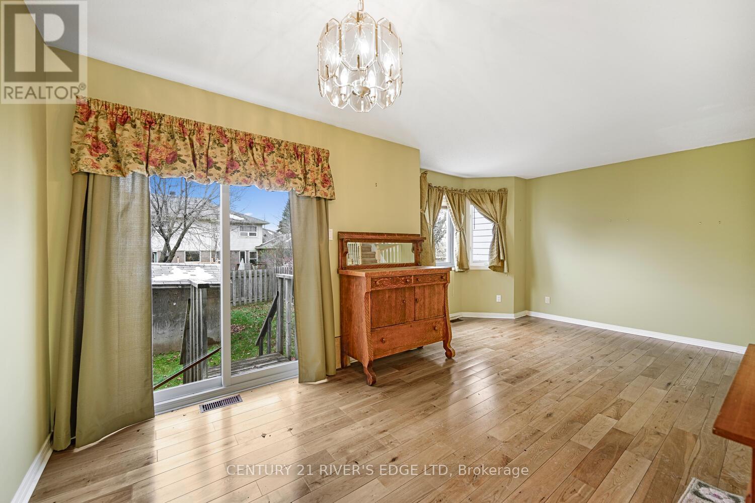 6 Sunnybrooke Drive, Ottawa, Ontario  K2M 2P3 - Photo 13 - X12584118