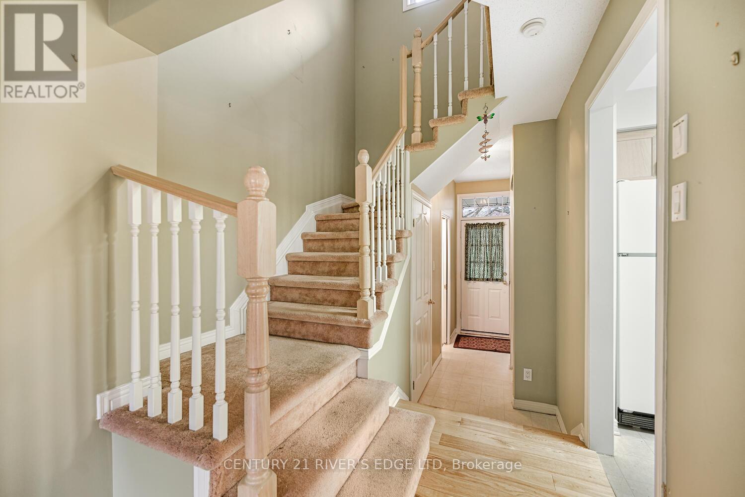 6 Sunnybrooke Drive, Ottawa, Ontario  K2M 2P3 - Photo 7 - X12584118