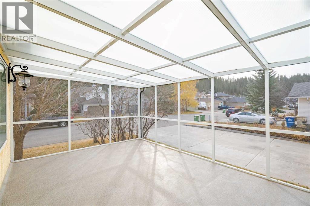 301 Riverview Green, Cochrane, Alberta  T4C 1K5 - Photo 19 - A2267736