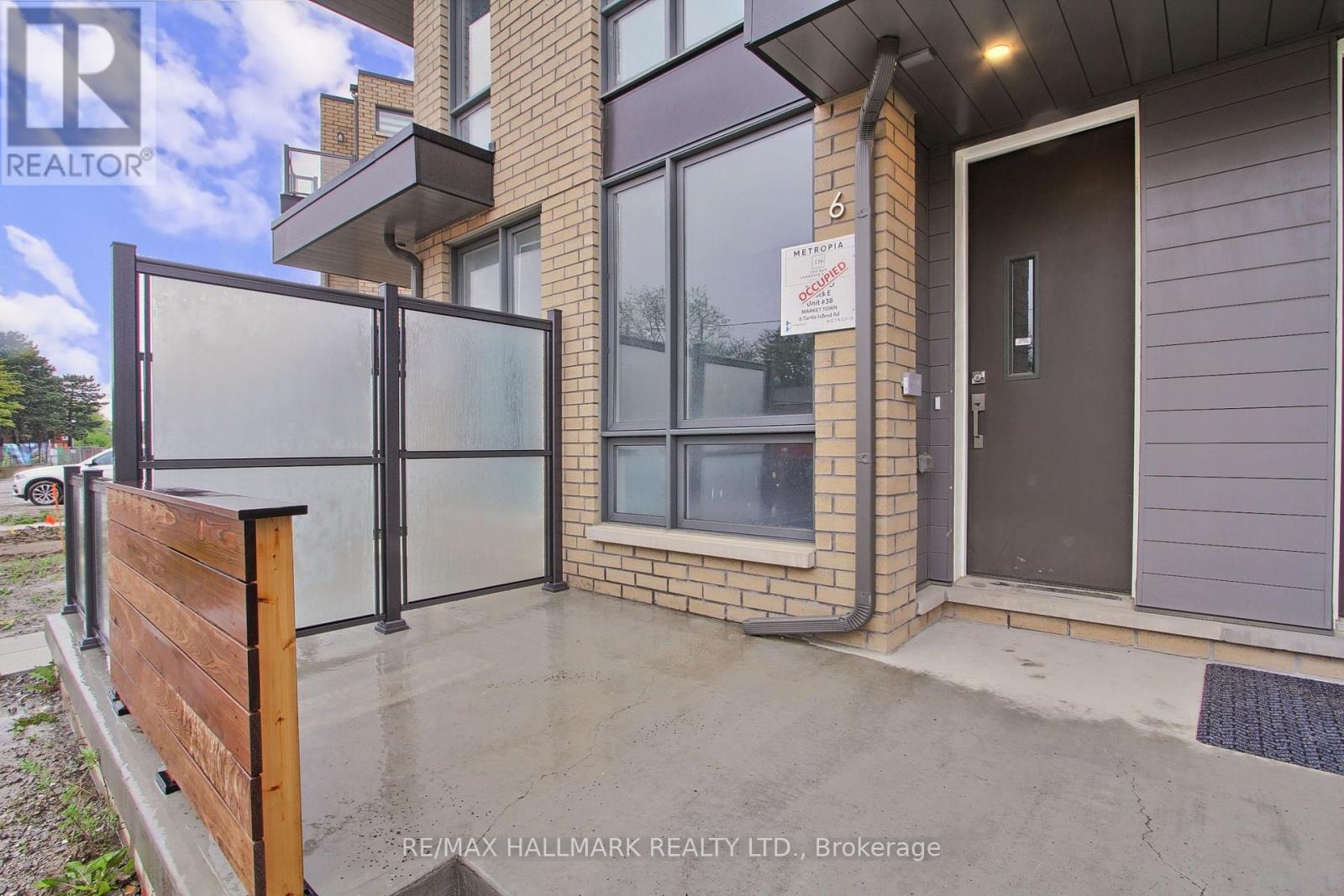 6 Turtle Island Road, Toronto, Ontario  M6A 2M5 - Photo 3 - C12584124