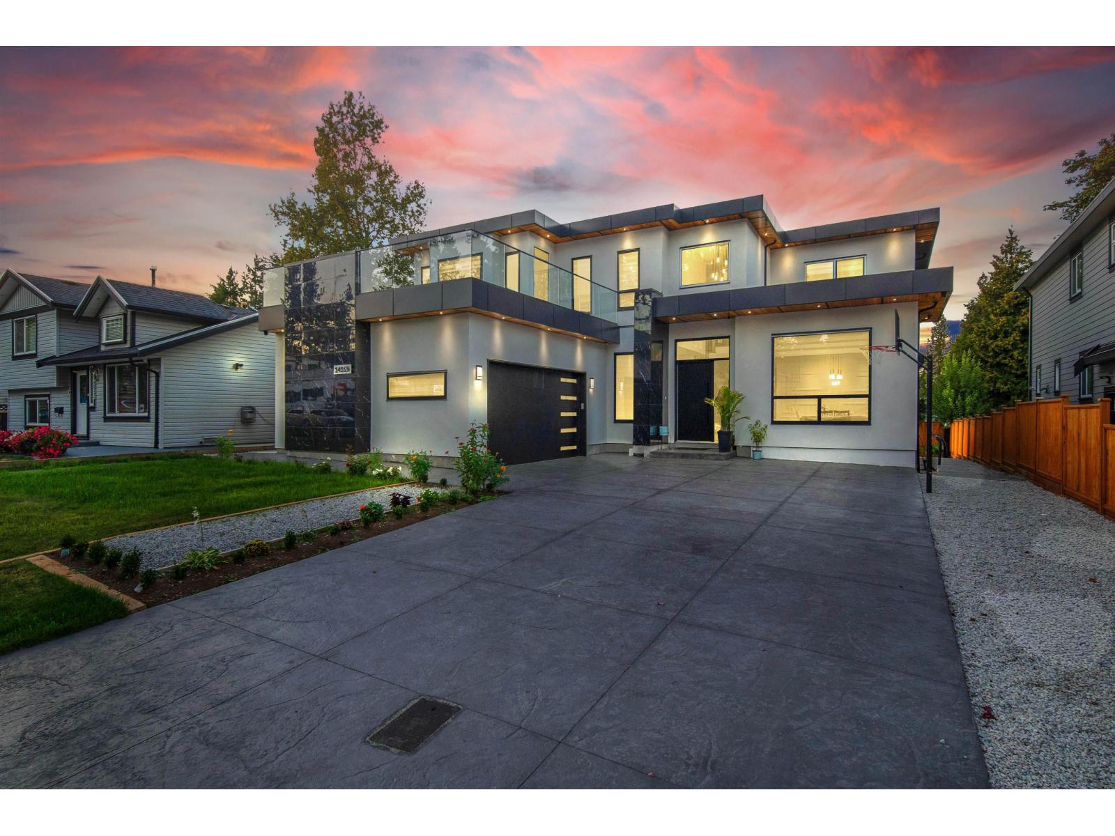 14169 75a Avenue, Surrey, British Columbia  V3W 6S8 - Photo 1 - R3070805