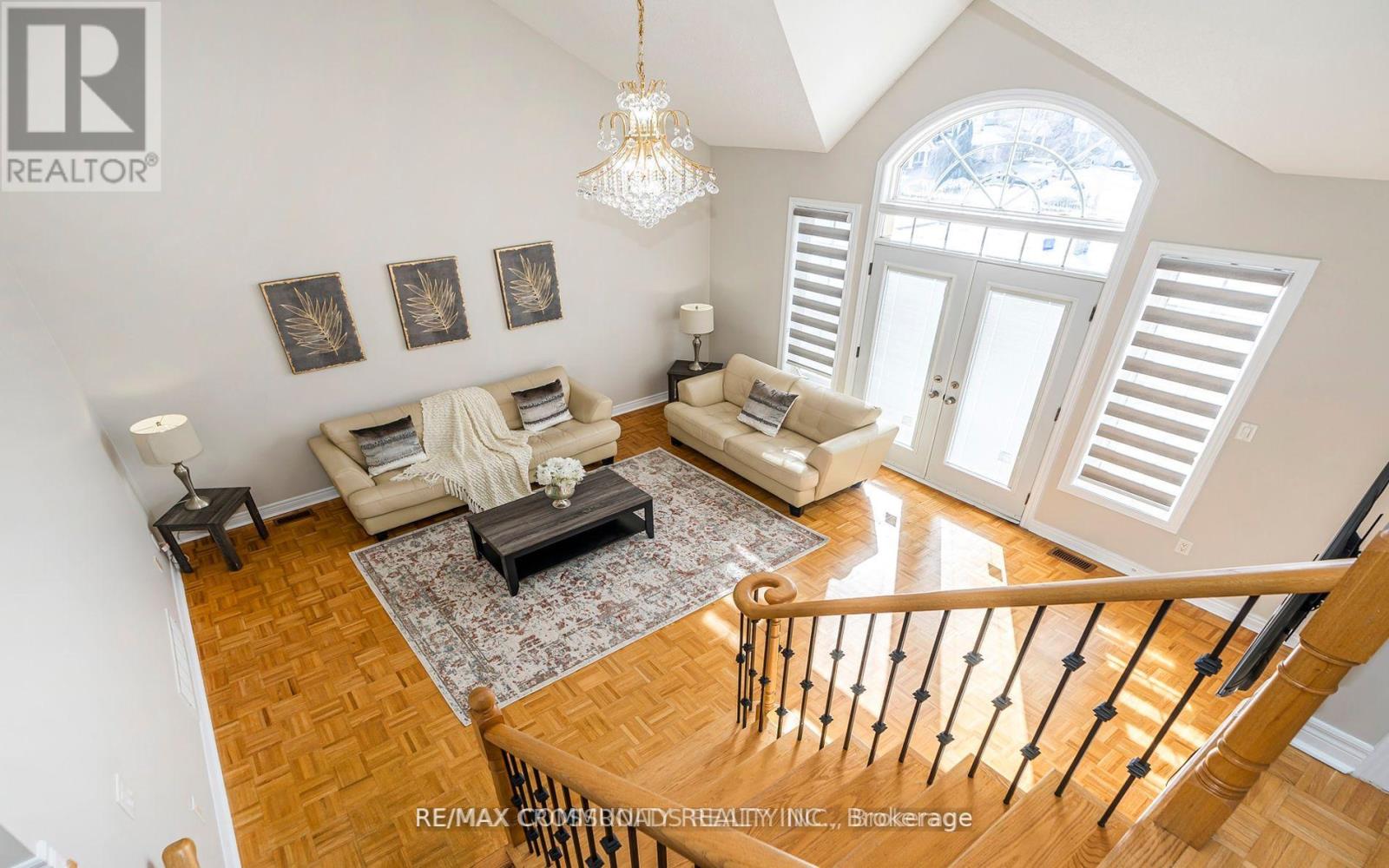 24 Cozens Drive, Richmond Hill, Ontario  L4E 4W3 - Photo 18 - N12584100