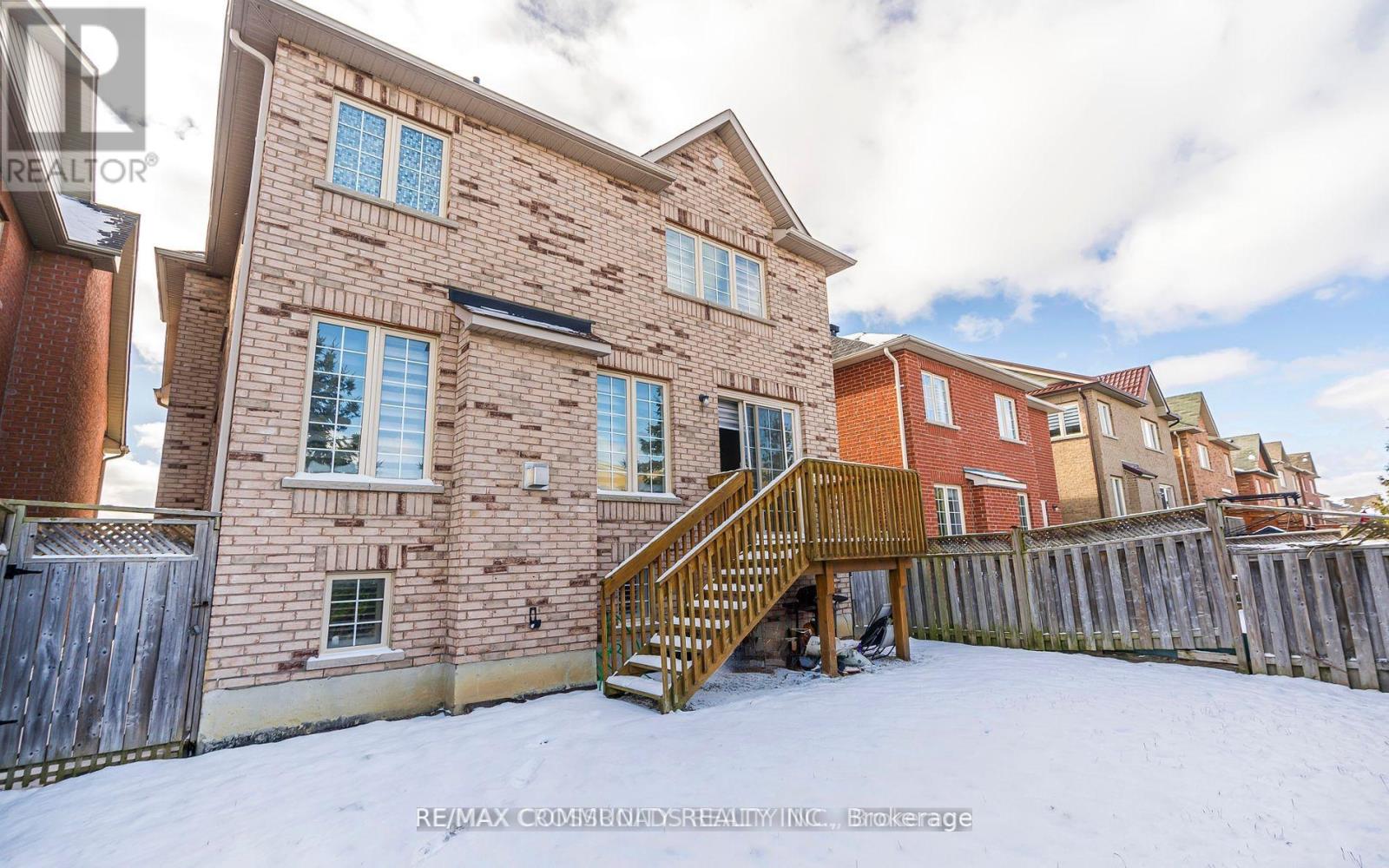 24 Cozens Drive, Richmond Hill, Ontario  L4E 4W3 - Photo 28 - N12584100