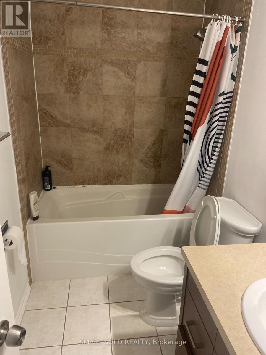 35 Moonlight Lane, Richmond Hill, Ontario L4C 8K4 - Photo 12 - N12584114