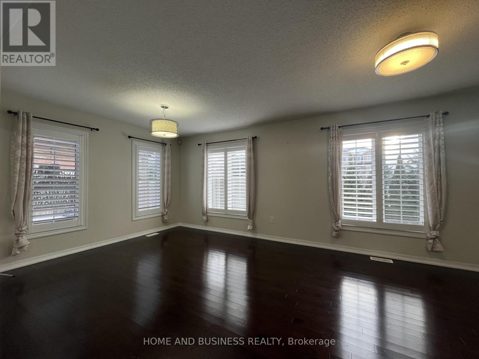 150 Leiterman Drive, Milton, Ontario  L9T 8B5 - Photo 6 - W12584108