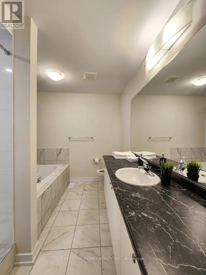 33 Wintergreen Crescent, Haldimand, Ontario  N3W 0H9 - Photo 11 - X12584110