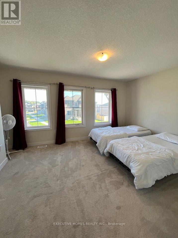 33 Wintergreen Crescent, Haldimand, Ontario  N3W 0H9 - Photo 21 - X12584110