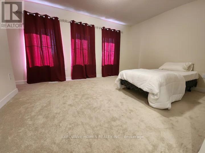 33 Wintergreen Crescent, Haldimand, Ontario  N3W 0H9 - Photo 22 - X12584110