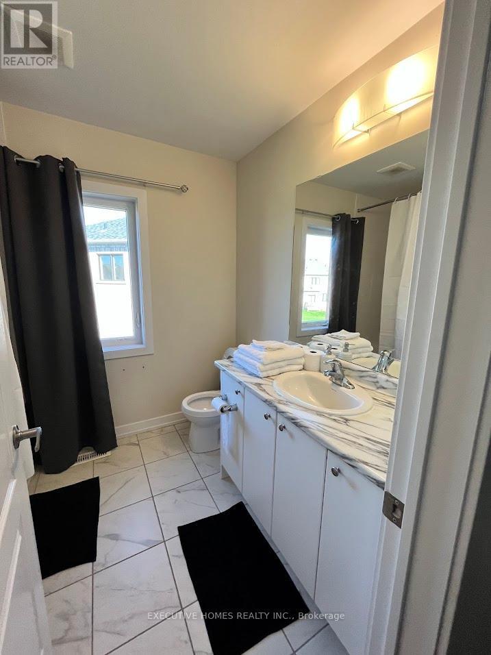 33 Wintergreen Crescent, Haldimand, Ontario  N3W 0H9 - Photo 24 - X12584110