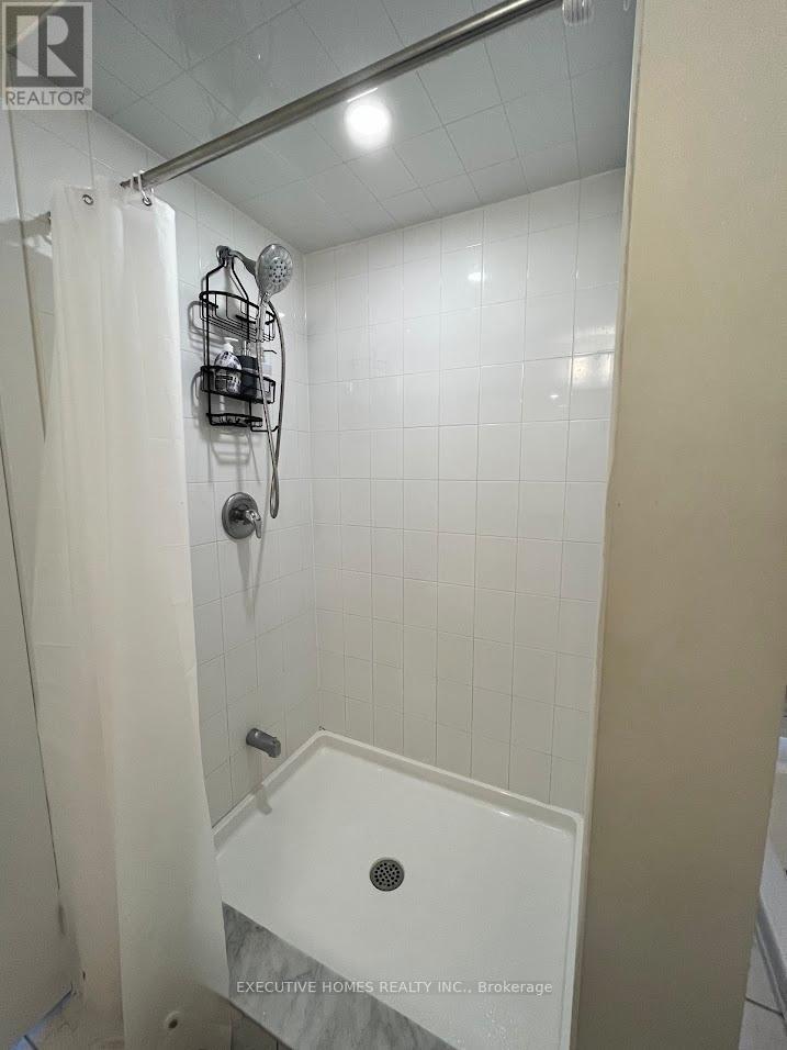 33 Wintergreen Crescent, Haldimand, Ontario  N3W 0H9 - Photo 25 - X12584110