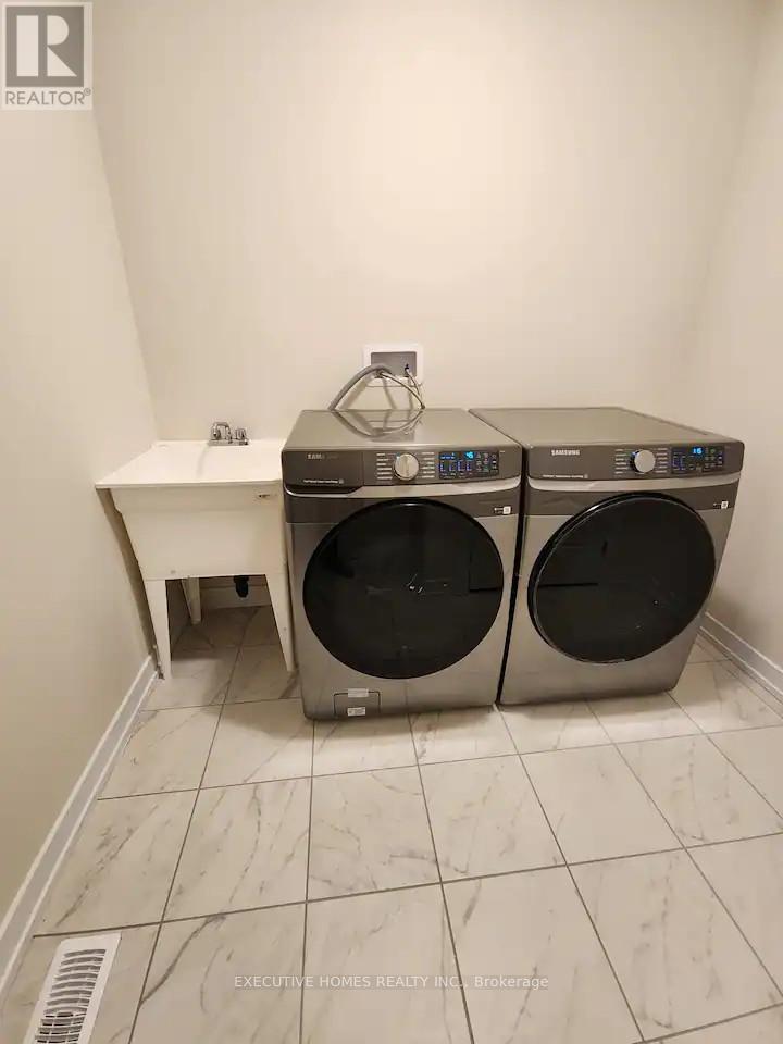 33 Wintergreen Crescent, Haldimand, Ontario  N3W 0H9 - Photo 27 - X12584110