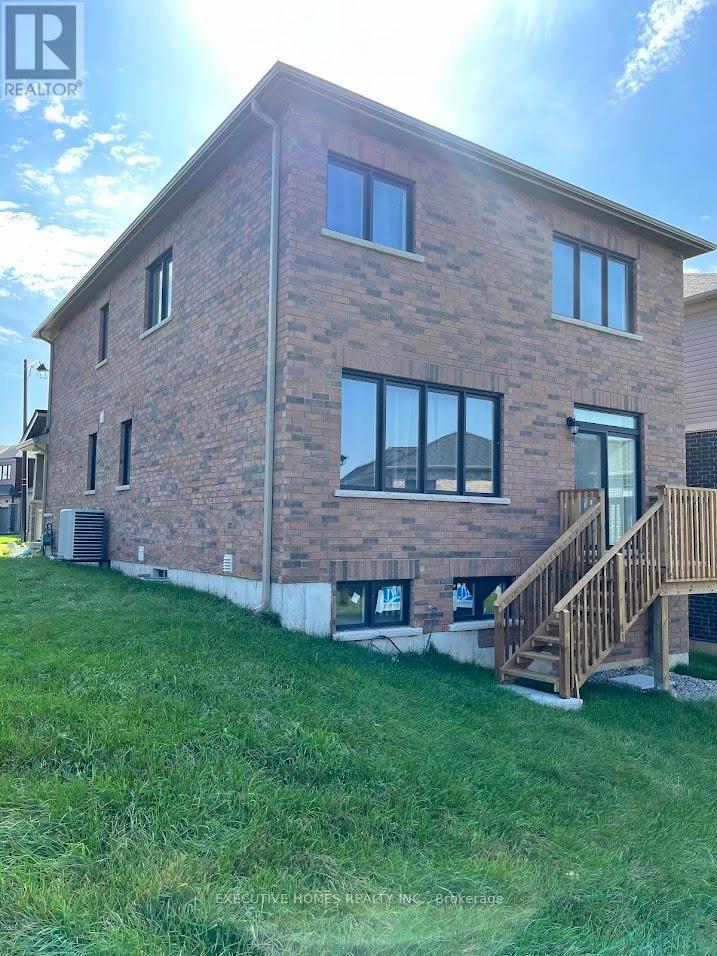 33 Wintergreen Crescent, Haldimand, Ontario  N3W 0H9 - Photo 28 - X12584110