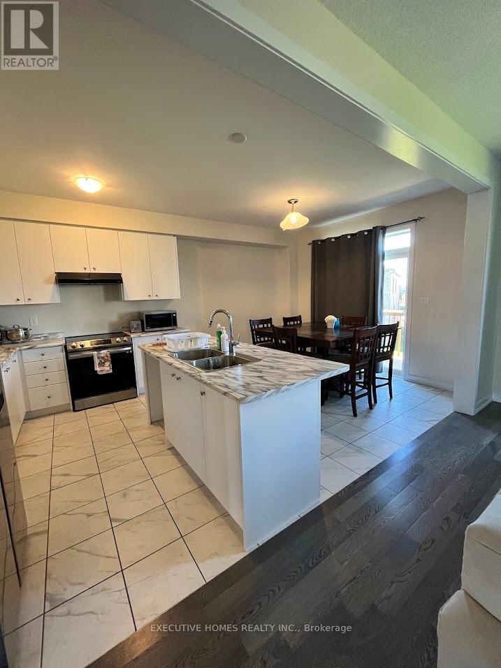 33 Wintergreen Crescent, Haldimand, Ontario  N3W 0H9 - Photo 4 - X12584110