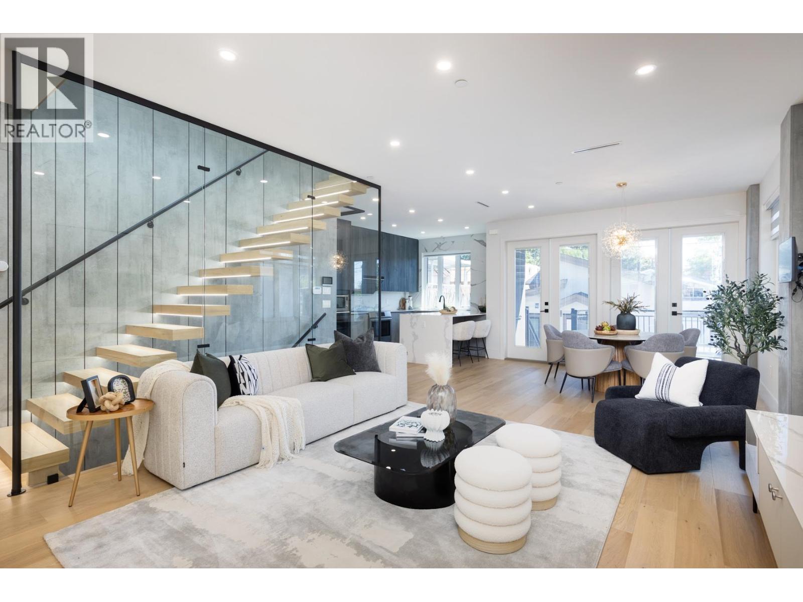 432 E 46th Avenue, Vancouver, British Columbia  V5W 1Z9 - Photo 2 - R3031255