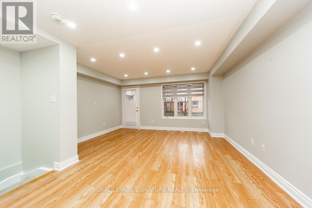 22 - 5050 Intrepid Drive, Mississauga, Ontario  L5M 8A5 - Photo 13 - W12581164