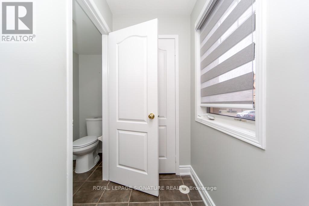 22 - 5050 Intrepid Drive, Mississauga, Ontario  L5M 8A5 - Photo 21 - W12581164