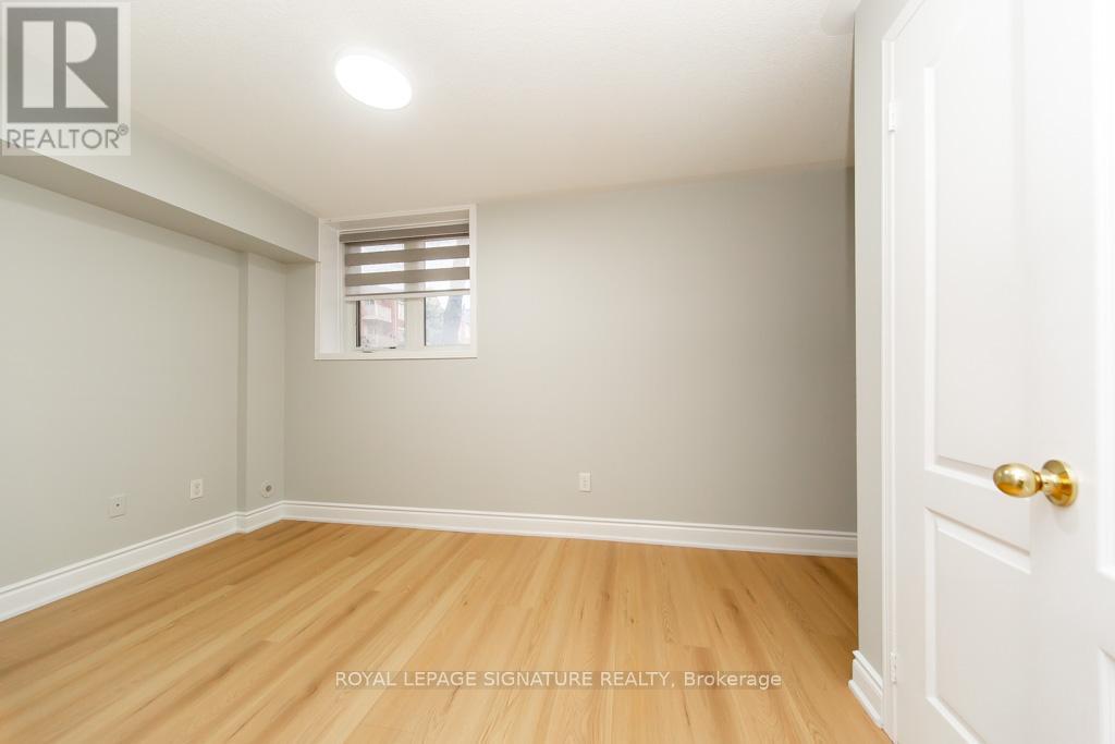 22 - 5050 Intrepid Drive, Mississauga, Ontario  L5M 8A5 - Photo 32 - W12581164