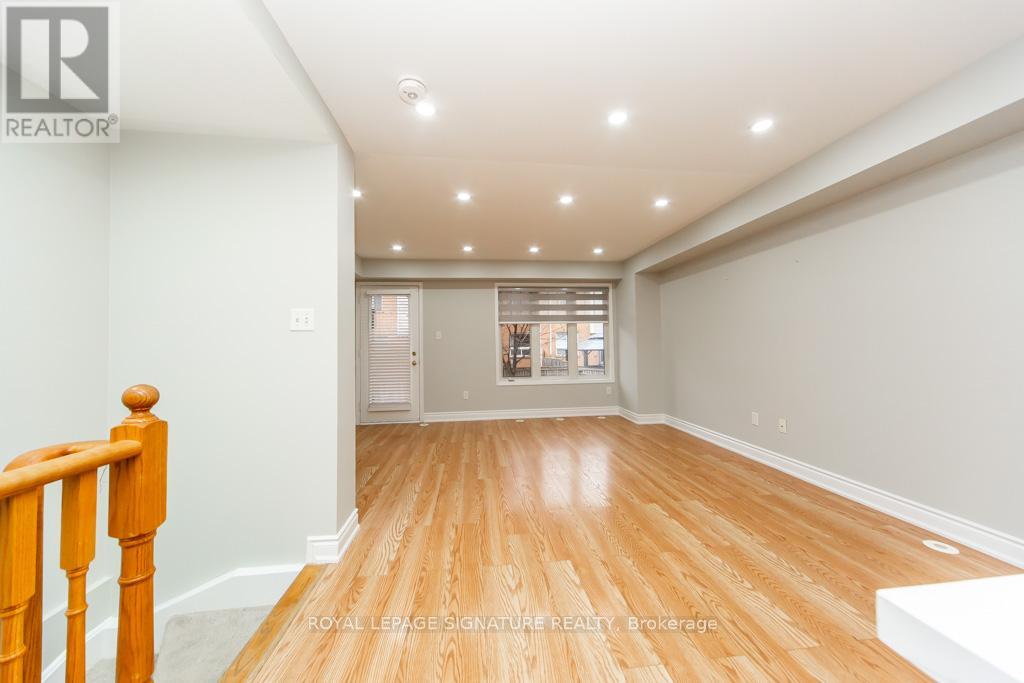 22 - 5050 Intrepid Drive, Mississauga, Ontario  L5M 8A5 - Photo 9 - W12581164