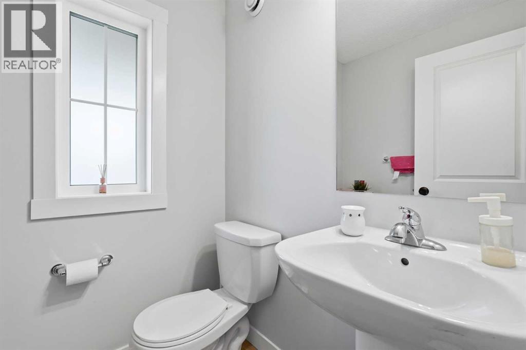 48 Seton Villas Se, Calgary, Alberta  T3M 3G6 - Photo 10 - A2272889