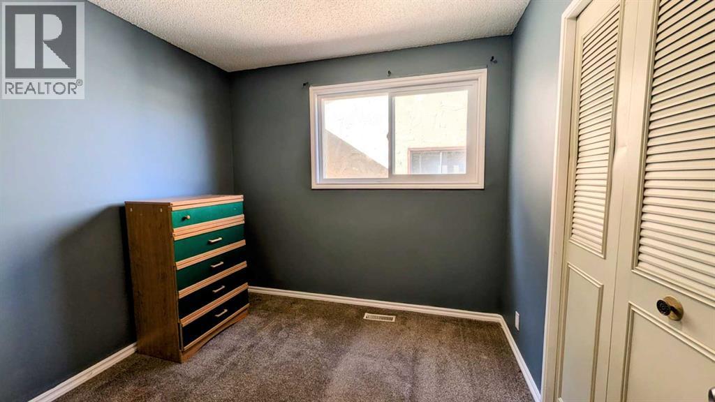 430 Pinehill Road Ne, Calgary, Alberta  T1Y 2M6 - Photo 11 - A2265611