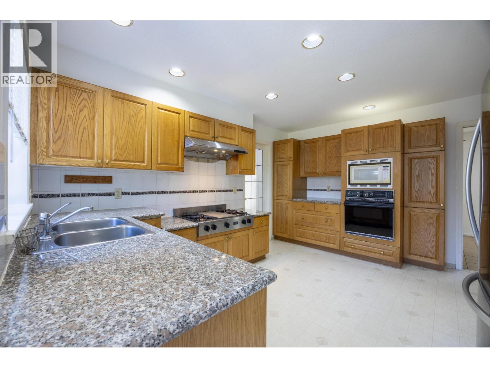 2063 W 47th Avenue, Vancouver, British Columbia  V6M 2M5 - Photo 18 - R3070730