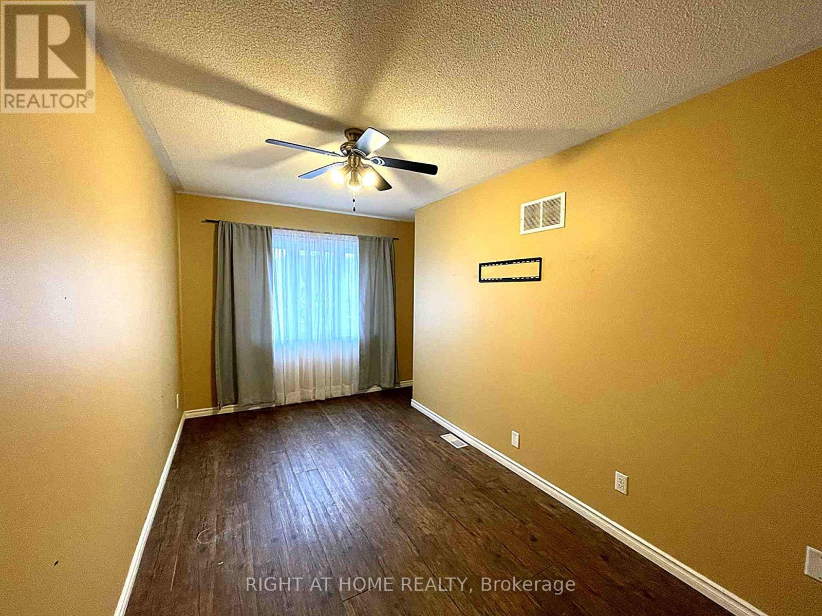 294 Ferndale Drive S, Barrie, Ontario  L4N 8K1 - Photo 18 - S12580584