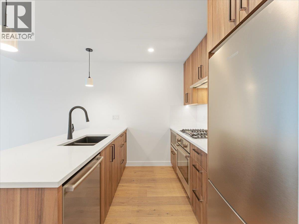 201 6859 Cambie Street, Vancouver, British Columbia  V6P 0M4 - Photo 2 - R3069862