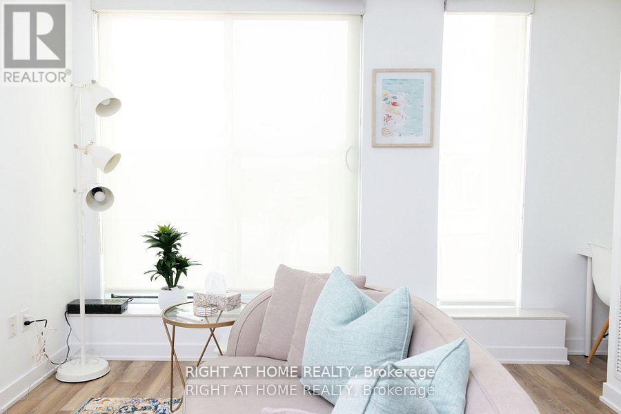 515 - 106 Dovercourt Road, Toronto, Ontario  M6J 0G4 - Photo 4 - C12584164