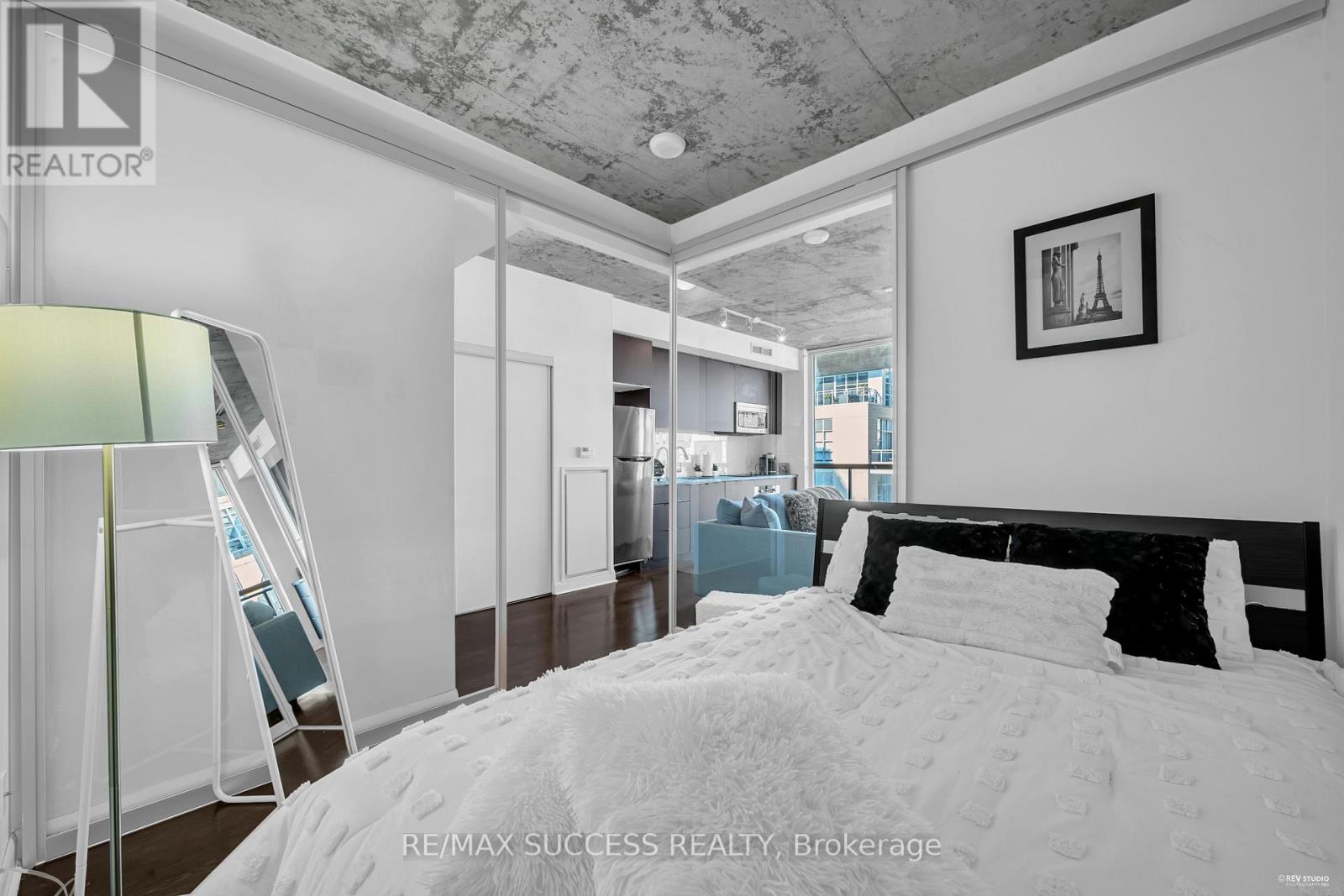 1005 - 478 King Street W, Toronto, Ontario  M5V 0A8 - Photo 15 - C12584180