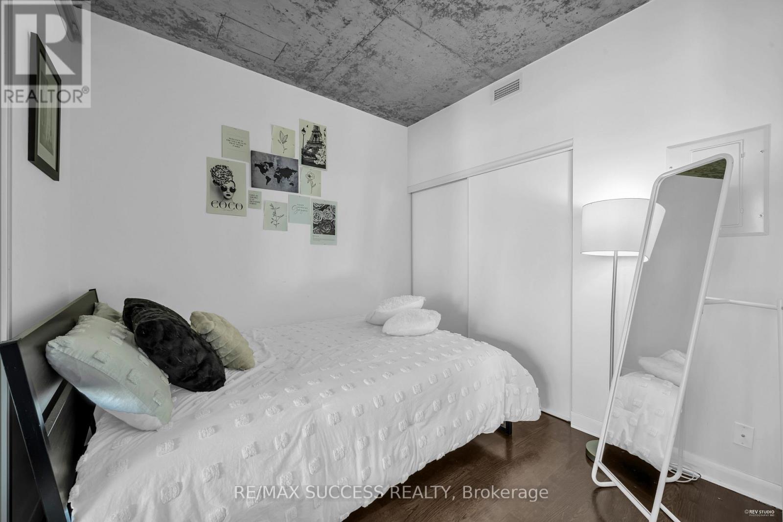 1005 - 478 King Street W, Toronto, Ontario  M5V 0A8 - Photo 16 - C12584180