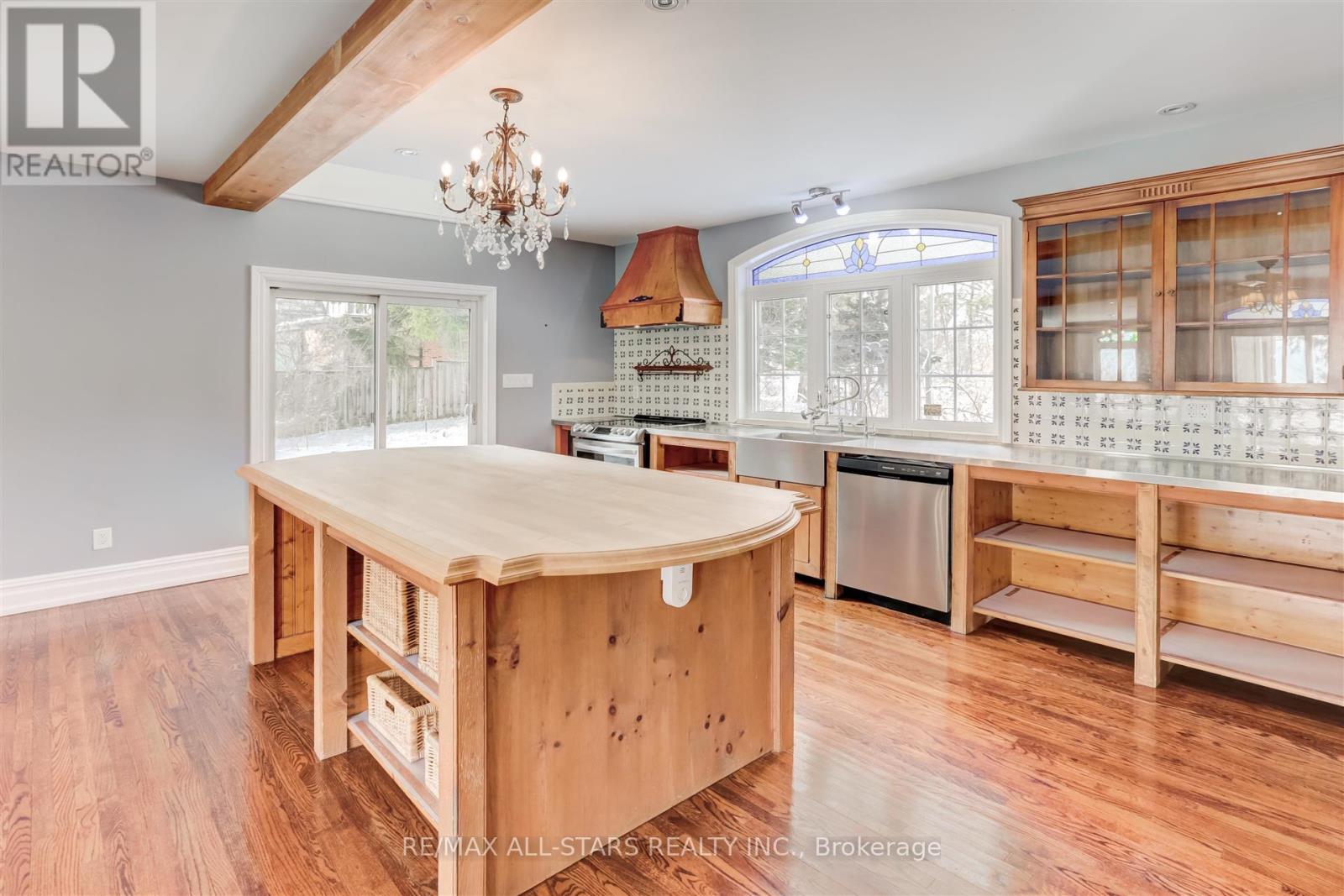 25 Hill Crescent, Toronto, Ontario  M1M 1H7 - Photo 10 - E12584126