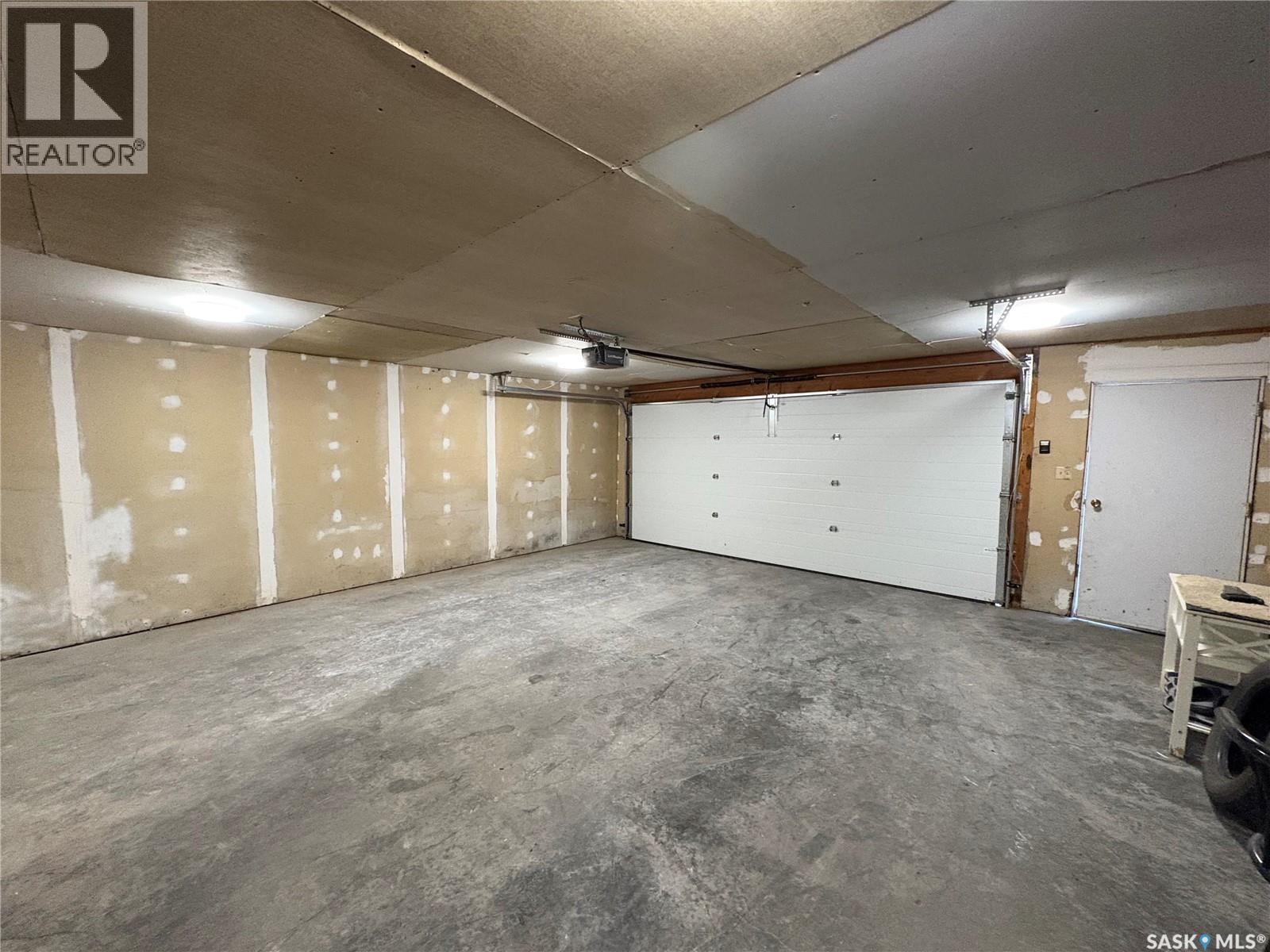 70 Dutton Crescent, Regina, Saskatchewan  S4N 4E5 - Photo 25 - SK024852