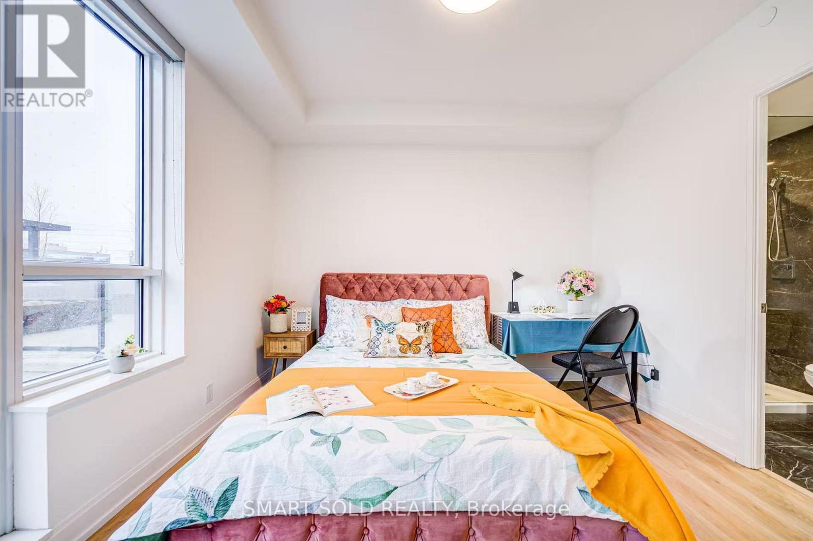 A 208 - 38 Gandhi Lane, Markham, Ontario  L3T 0G9 - Photo 2 - N12584128