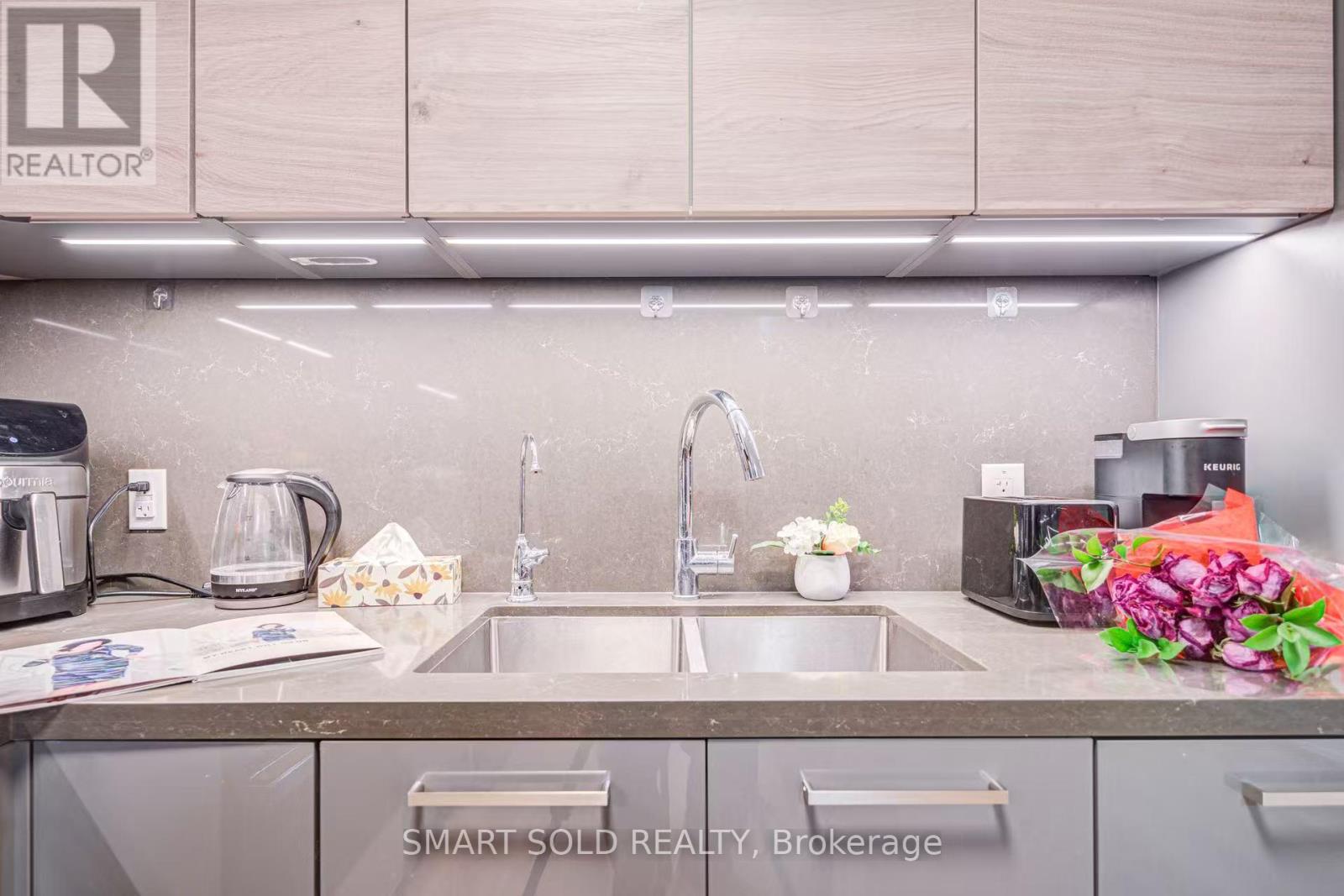 D 208 - 38 Gandhi Lane, Markham, Ontario  L3T 0G9 - Photo 12 - N12584158