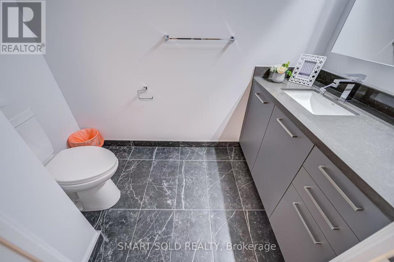D 208 - 38 Gandhi Lane, Markham, Ontario  L3T 0G9 - Photo 20 - N12584158