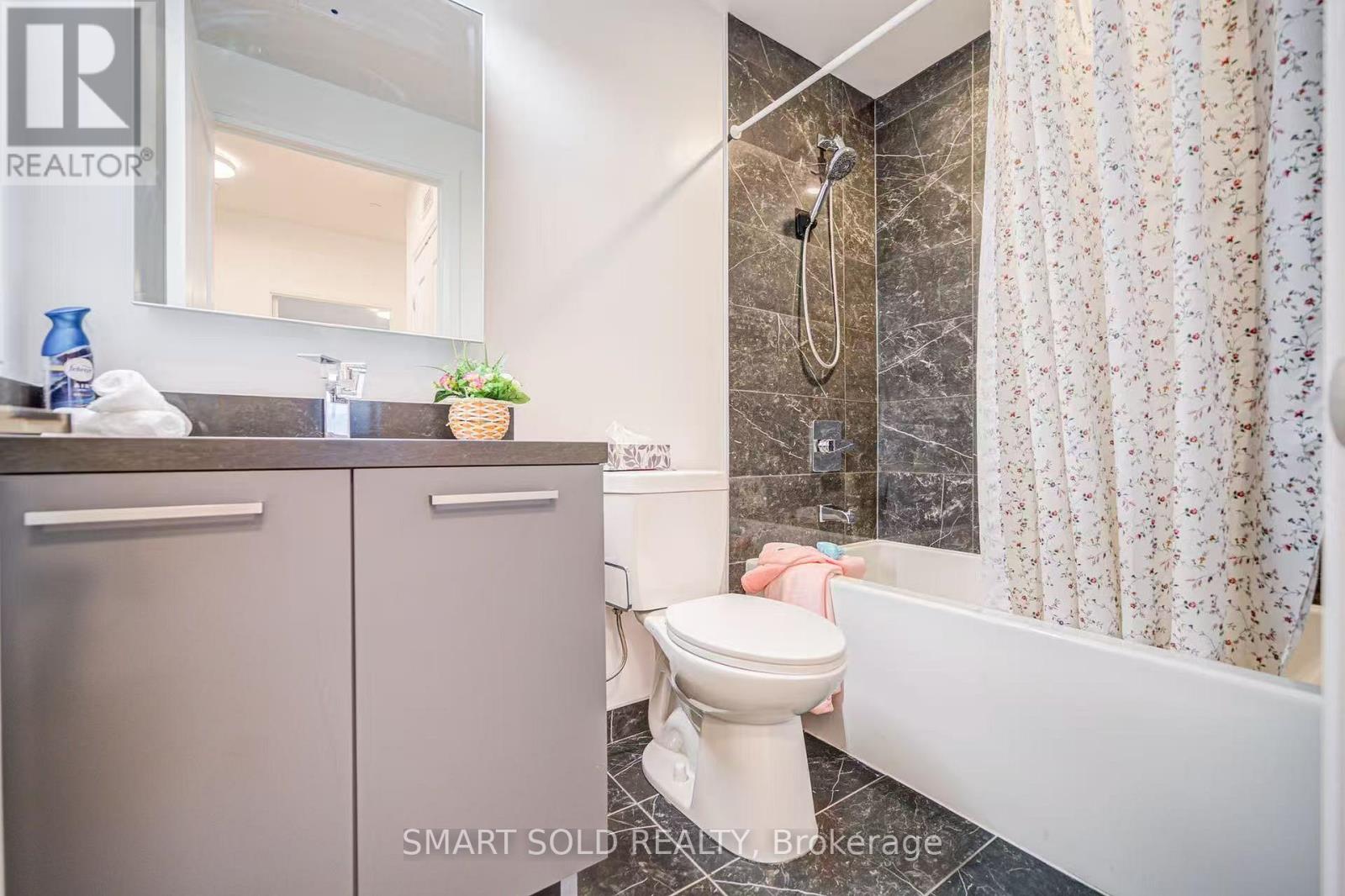 D 208 - 38 Gandhi Lane, Markham, Ontario  L3T 0G9 - Photo 21 - N12584158