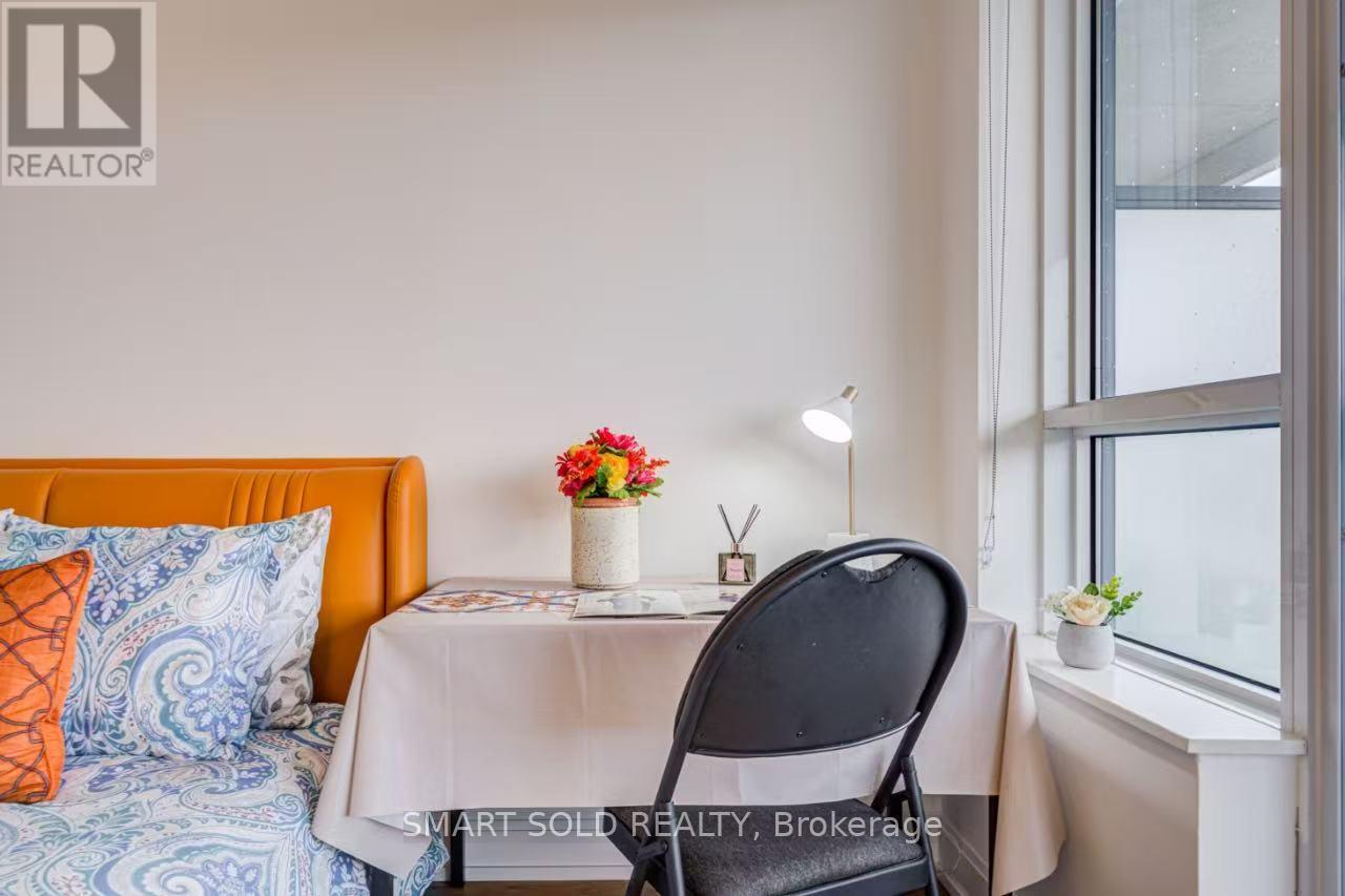 D 208 - 38 Gandhi Lane, Markham, Ontario  L3T 0G9 - Photo 5 - N12584158