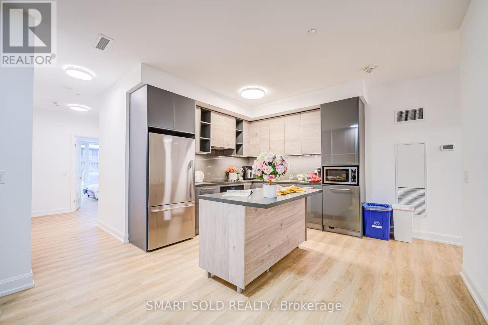 D 208 - 38 Gandhi Lane, Markham, Ontario  L3T 0G9 - Photo 9 - N12584158