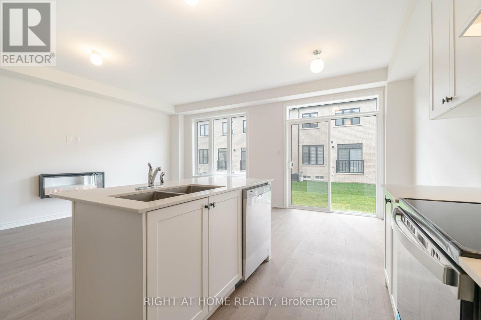 77 Singhampton Road, Vaughan, Ontario  L4H 3N5 - Photo 14 - N12584160